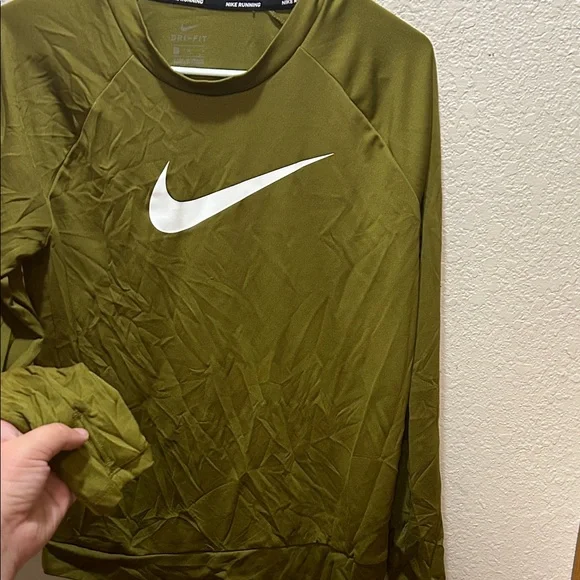 Nike Running Olive Top with White Logo - Picture 4 of 5